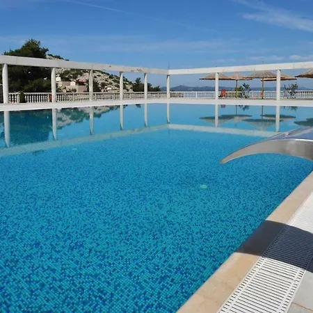 Parque de vacaciones Mobile Lucan Drage