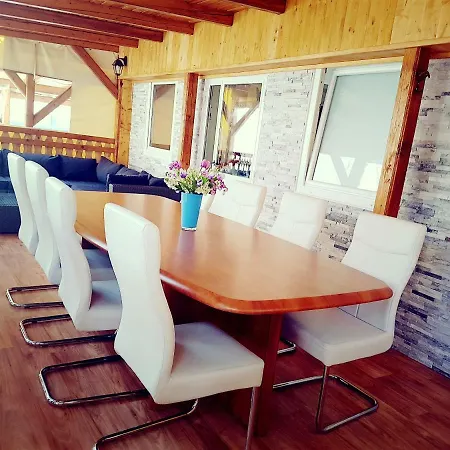 Mobile Lucan Holiday park Drage