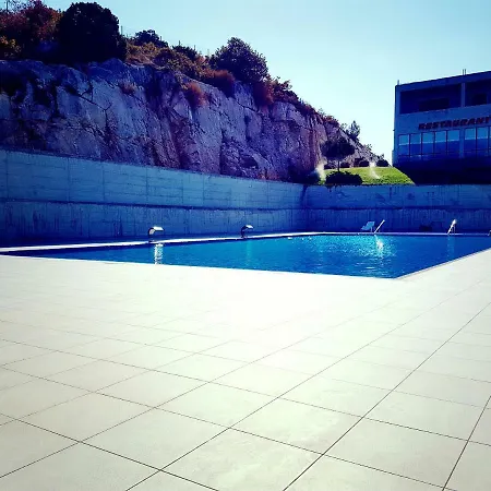 Mobile Lucan 홀리데이파크 드라게