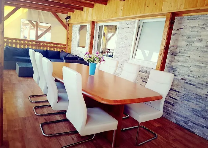 Mobile Lucan База отдыха Драге